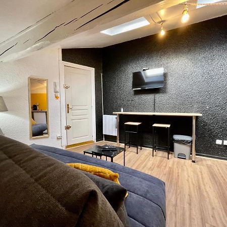 Studio Numero 17 - Carcassonne Centre - 24M2 Appartement Buitenkant foto