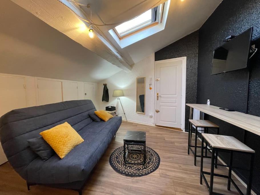 Studio Numero 17 - Carcassonne Centre - 24M2 Appartement Buitenkant foto