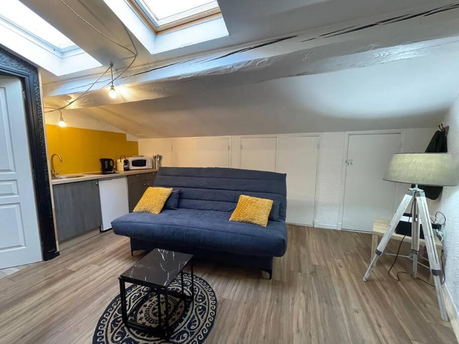 Studio Numero 17 - Carcassonne Centre - 24M2 Appartement Buitenkant foto