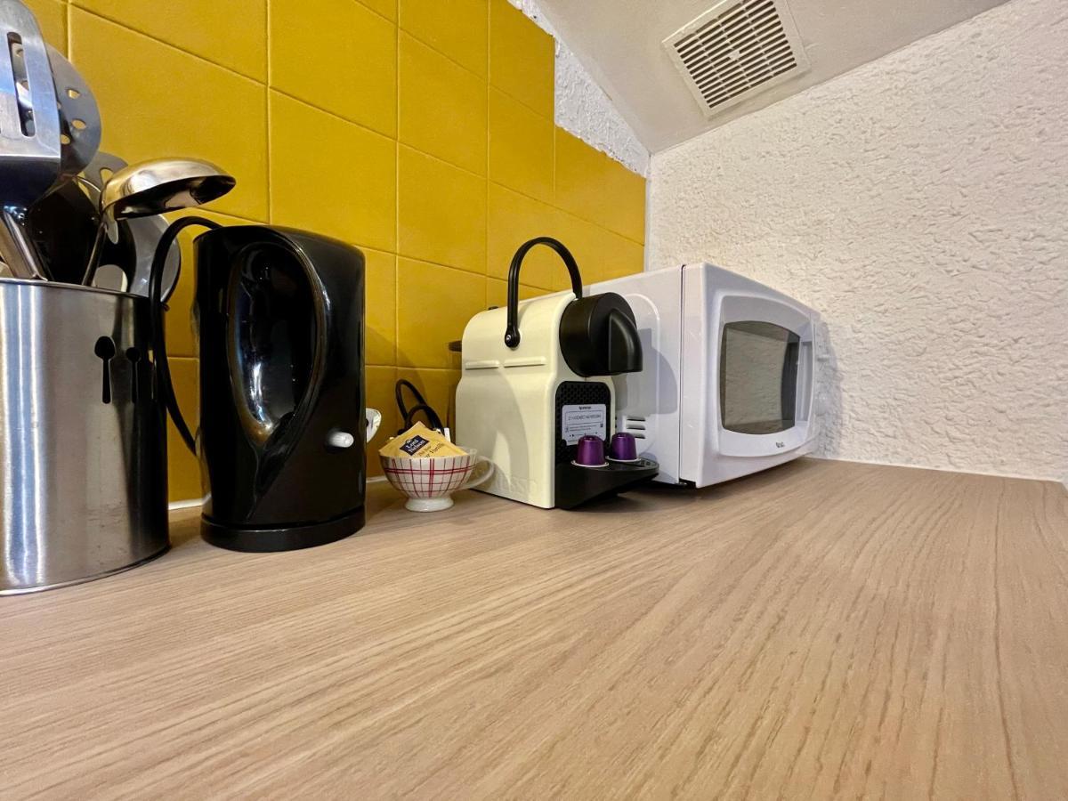 Studio Numero 17 - Carcassonne Centre - 24M2 Appartement Buitenkant foto